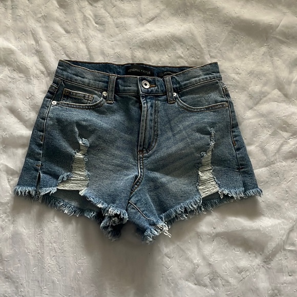 Kendall Kylie Jean Shorts 